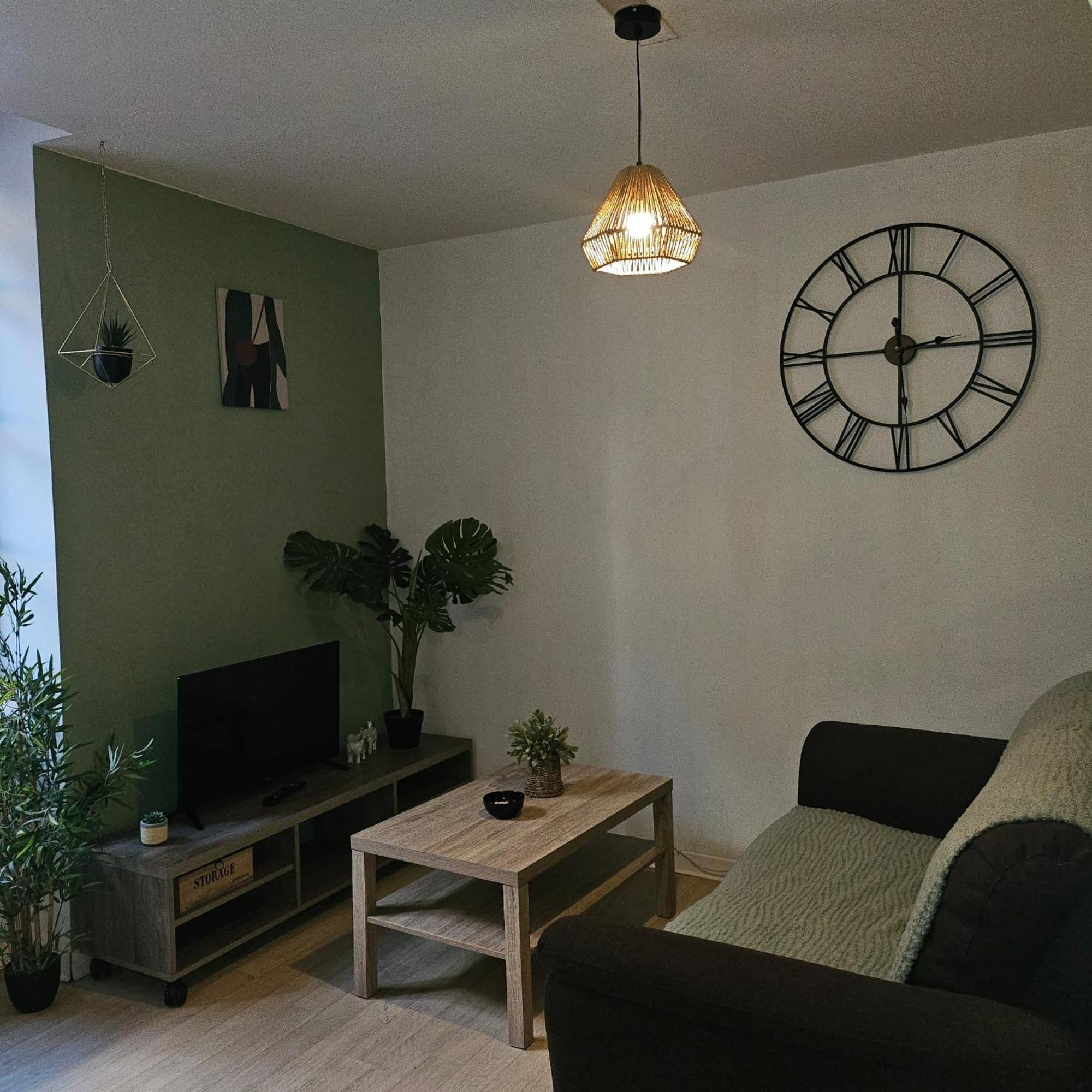 49 Centre-ville Box A Bagages Gratuits * Carcasona